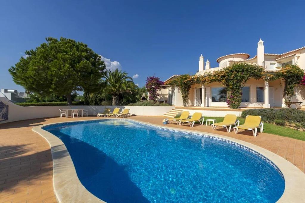 Luxurious villa with beautiful see views&spacious garden Ferragudo  Extérieur photo