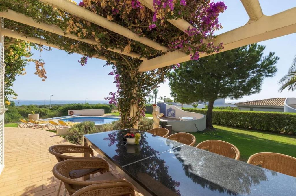 Luxurious villa with beautiful see views&spacious garden Ferragudo  Extérieur photo