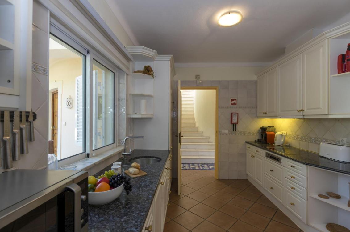 Luxurious villa with beautiful see views&spacious garden Ferragudo  Extérieur photo