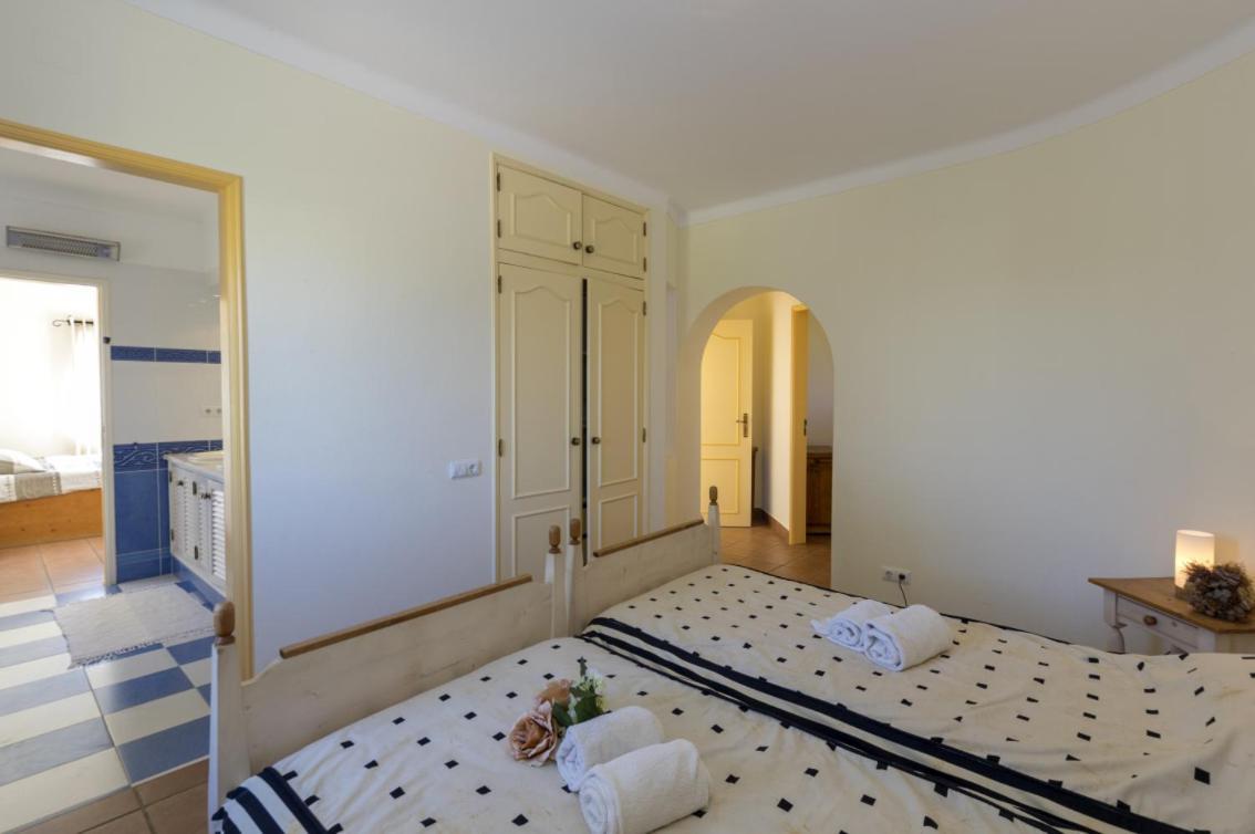Luxurious villa with beautiful see views&spacious garden Ferragudo  Extérieur photo