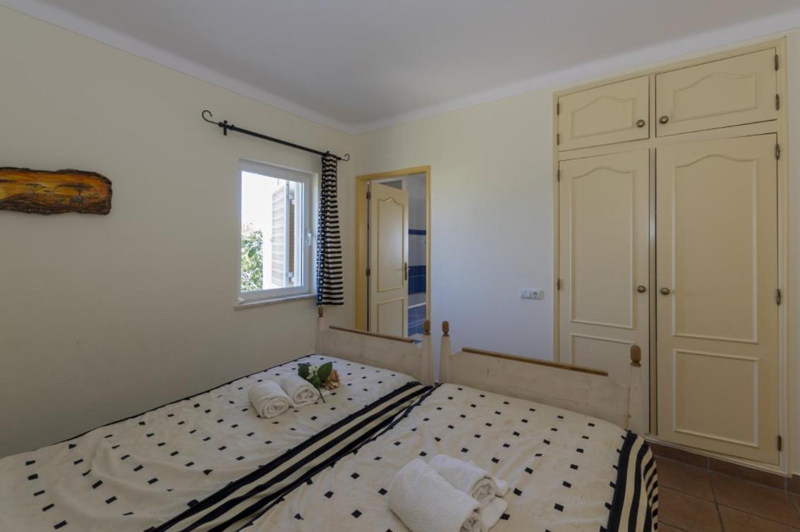 Luxurious villa with beautiful see views&spacious garden Ferragudo  Extérieur photo