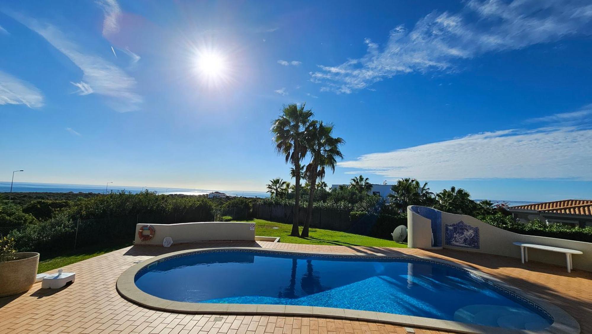 Luxurious villa with beautiful see views&spacious garden Ferragudo  Extérieur photo